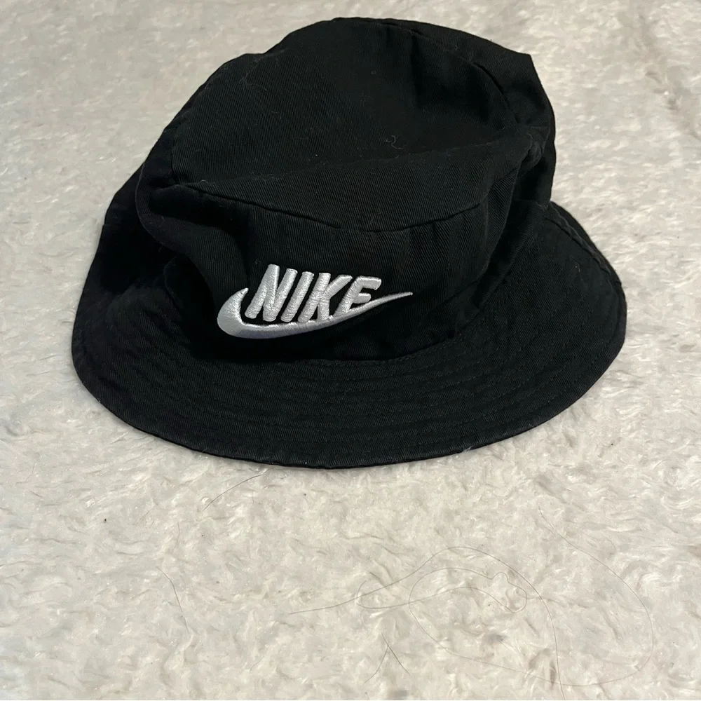 5 for $25! Nike Classic Black Bucket Hat